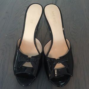 Nine West Black Slide
